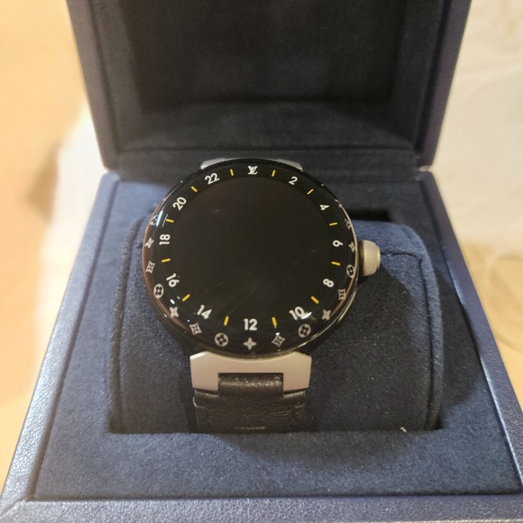 Louis Vuitton Other - LOUIS VUITTON TAMBOUR HORIZON SMART WATCH